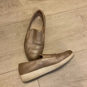 Fitflop - Used shoes but still very comfortable!